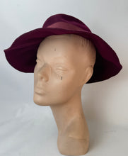 Load image into Gallery viewer, Original 1930's 1940's Burgundy Felt Fedora with Wide Grosgrain Trim