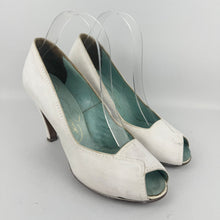 Load image into Gallery viewer, Original 1940's 1950's Dolcis Debutante de Luxe White Leather Peeptoe Heels - UK 5.5 6 *