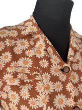 Load image into Gallery viewer, Original 1930's Brown Cotton Day Dress with Pretty Floral Print in Cream and Pink - Bust 32 *