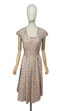 Load image into Gallery viewer, Original 1940’s Fine Cotton Floral Day Dress in Brown, Pink, Blue and White - Bust 36 *