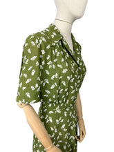 Load image into Gallery viewer, Original 1940's Green and Ivory Feather and Bow Novelty Print Dress - Bust 40