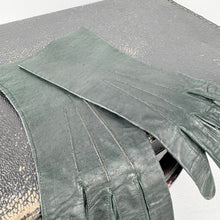 Load image into Gallery viewer, Original 1940's Dark Forest Green Pig Skin Leather Gloves - Size 6.5 *