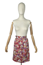 Load image into Gallery viewer, Beautiful Vintage Crisp Cotton Pinny in Red, Pink, White, Green and Black - Waist 30 *