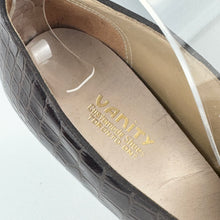 Load image into Gallery viewer, Original 1940's Vanity Brown Leather Mock Croc High Court Shoes - UK 5.5 6 *