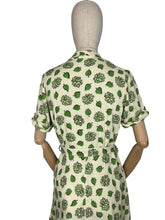 Load image into Gallery viewer, Original 1940's White and Green Belted Linen Day Dress with Leaf Print - Bust 34 36*