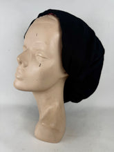 Load image into Gallery viewer, Original 1940's Black Wool Snood from Bergdorf Goodman The Plaza New York