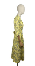 Load image into Gallery viewer, Original 1940's Yellow, Black and White Floppy Cotton Summer Dress with Original Belt - Bust 34 *