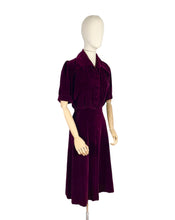 Load image into Gallery viewer, Original 1940's Aubergine Purple Cotton Velvet Dress with Huge Collar and Covered Buttons - Bust 38 40