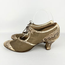 Load image into Gallery viewer, Original 1930's Snakeskin and Mesh Brown and Cream Lace Up Shoes - Size 5 5.5 Narrow *