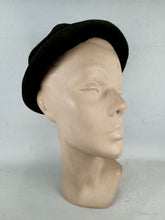 Load image into Gallery viewer, Original 1930's Dark Green Corduroy Skull Cap with Padded Brim *
