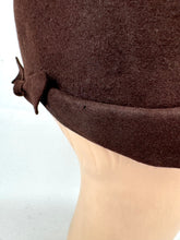 Load image into Gallery viewer, Original 1930's Dark Brown Felt Hat with Oversized Front Bow Trim