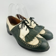 Load image into Gallery viewer, Fabulous Green and Cream Vintage Leather Golf Shoes - Size 4.5