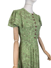 Load image into Gallery viewer, Original 1930's 1940's Novelty Print Green Crepe Day Dress with Horses and Fences Print - Bust 32 34 *