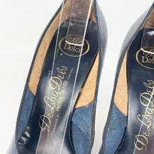 Load image into Gallery viewer, Original 1950's Dolcis De Liso Debs Indigo Blue Leather Stiletto Heels with Bow Trim - UK 6 6.5