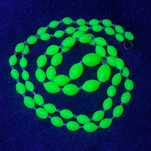 Load image into Gallery viewer, Original Art Deco 1930's Yellow Uranium Satin Glass Graduated Bead Necklace