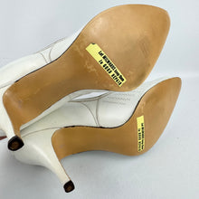 Load image into Gallery viewer, Original 1950's Milwards White Leather Stiletto Heels - UK 5.5 6