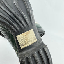Load image into Gallery viewer, Fabulous Green and Cream Vintage Leather Golf Shoes - Size 4.5