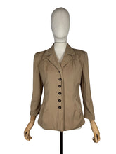 Load image into Gallery viewer, Original 1940's Camel Coloured Single Breasted Jacket - Bust 36