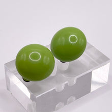 Load image into Gallery viewer, Original 1950's Lime Green Glass Clip on Earrings