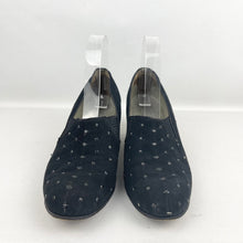 Load image into Gallery viewer, Original 1940's Black Suede Court Shoes with Pretty Stitch Detail - UK 5 5.5