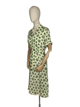 Load image into Gallery viewer, Original 1940's White and Green Belted Linen Day Dress with Leaf Print - Bust 34 36*