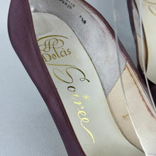 Load image into Gallery viewer, Original 1950's Dolcis Soiree Stiletto Shoes in Lavender Purple - Size 5.5 6