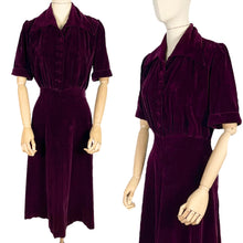 Load image into Gallery viewer, Original 1940's Aubergine Purple Cotton Velvet Dress with Huge Collar and Covered Buttons - Bust 38 40