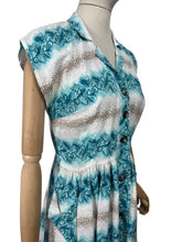 Load image into Gallery viewer, Original 1950's Floppy Cotton Day Dress in White, Brown and Turquoise Blue - Bust 36 *