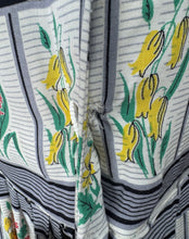 Load image into Gallery viewer, Wounded but Wearable Original Late 1940's or Early 1950's Floppy Cotton Floral Stripe Day Dress - Bust 36 *