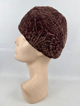 Load image into Gallery viewer, Original 1920’s Ruched Velvet Cloche Hat in Mid Brown