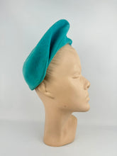 Load image into Gallery viewer, Original 1950's Bright Turquoise Blue Felt High Hat with Velvet Trim *