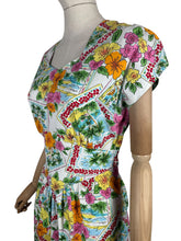 Load image into Gallery viewer, Reproduction 1940's Novelty Print Cotton Day Dress - Tropical Themed Print - Bust 37 *
