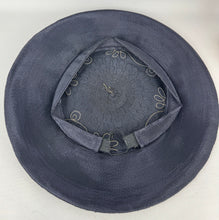 Load image into Gallery viewer, Original 1940's Midnight Blue Fine Straw Beret With Soutache and Glass Beading