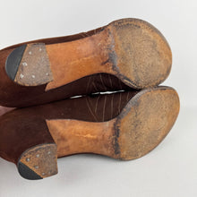 Load image into Gallery viewer, Original Late 1930's or Early 1940's Clarks Chocolate Brown Lace Up Shoes - Size 6 6.5