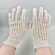 Load image into Gallery viewer, Original 1940's 1950's White Cotton Crochet Gloves with Pretty Detailing - Size 6