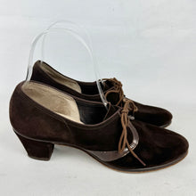 Load image into Gallery viewer, Original 1950's Brown Suede and Leather Lace Up Shoes with Low Heel - UK 4