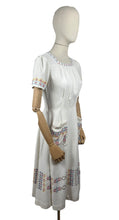 Load image into Gallery viewer, Original 1930's White Linen Day Dress with Pretty Embroidery in Red, Blue, Yellow and Brown - Bust 32 33 *