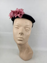 Load image into Gallery viewer, Original 1950's Dark Blue Lacquered Straw and Velvet Hat with Pink Floral Trim