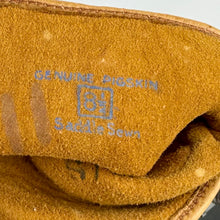 Load image into Gallery viewer, Original 1940's or 1950's Men's Tan Pig Skin Leather Gloves - Size 8.5 *