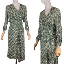 Load image into Gallery viewer, Original 1940's CRESTA SILKS Green and White Rayon Jersey Day Dress - Bust 38