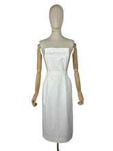 Load image into Gallery viewer, Vintage White Cotton Nurses Uniform Apron - No.3