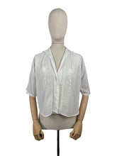 Load image into Gallery viewer, Vintage Edwardian Style Blouse in Fine Cotton Lawn with Mother of Pearl Buttons, Pintucks and Lace Trim - Bust 36 **