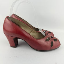 Load image into Gallery viewer, Original 1940's A Krayson Model Red Leather Peeptoe Court Shoes - UK 4