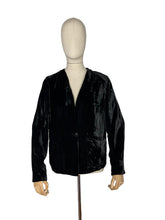Load image into Gallery viewer, Original 1930’s Black Velvet Evening Jacket with Pink Crepe Lining, Patch Pockets and Single Button Closure - Bust 36 38 *