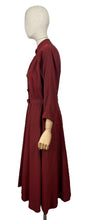 Load image into Gallery viewer, Original Late 1940's New Look 'A Leslie Fay Original' Belted Rust Day Dress - Bust 38 *