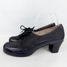 Load image into Gallery viewer, Original Deadstock 1940’s CC41 Navy Leather and Grosgrain Lace-up Shoes - UK 5 or 5.5