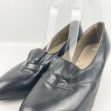 Load image into Gallery viewer, Original 1930's 1940's Inky Black Leather Court Shoes with Punch Detail - UK 5 5.5