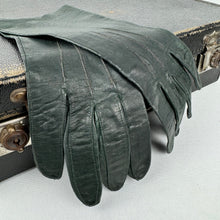 Load image into Gallery viewer, Original 1940's Dark Forest Green Pig Skin Leather Gloves - Size 6.5 *