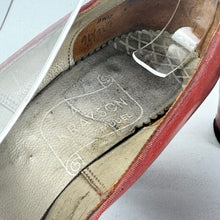 Load image into Gallery viewer, Original 1940's A Krayson Model Red Leather Peeptoe Court Shoes - UK 4