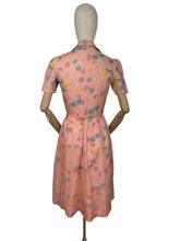 Load image into Gallery viewer, Original 1970’s Does 1940’s Floral Belted Day Dress - Bust 34